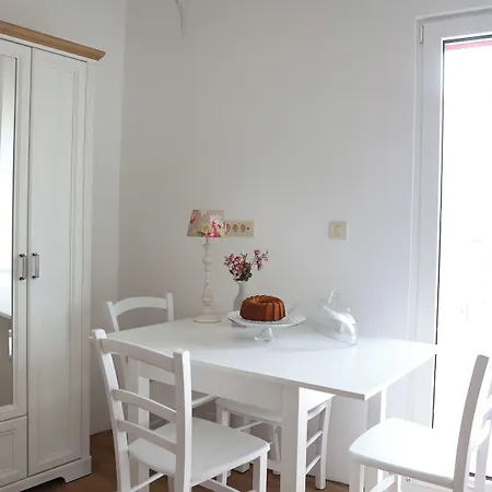 Asteria 3* Λιουμπλιάνα